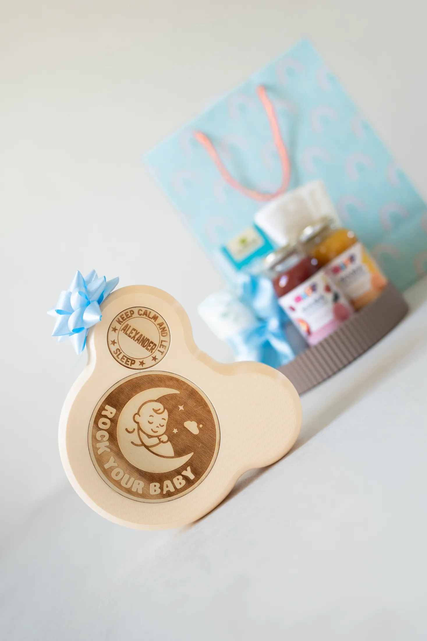 ROCK your BABY mit Namensgravur als persönliches Geschenk zur Geburt